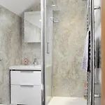 9 Howrah's Court Casa de Férias *